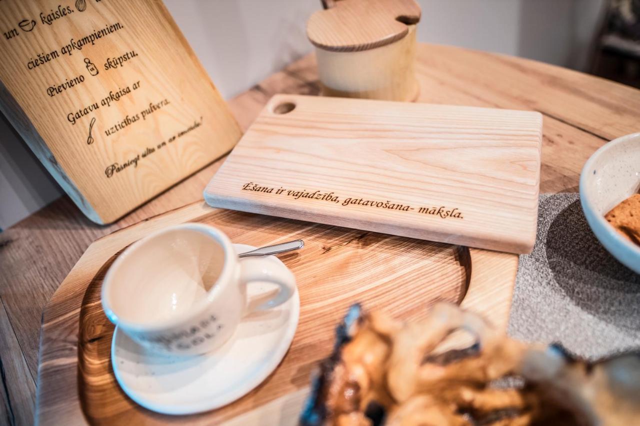 Handmade Latgola - Vairak Ka Vienkarsi "Naktsmitne" Līvāni 외부 사진